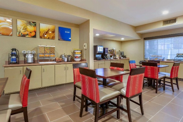 Comfort Inn & Suites North Tucson - Marana image 6