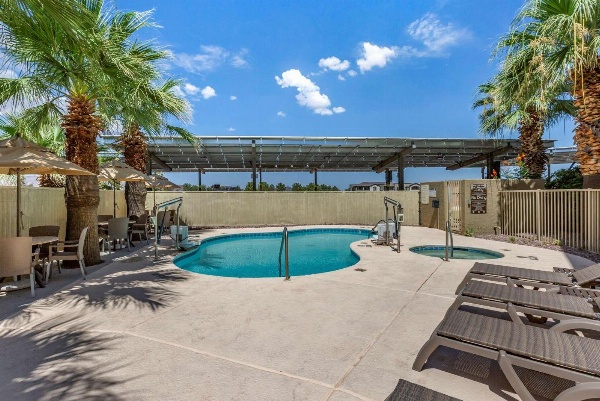 Comfort Inn & Suites North Tucson - Marana image 7
